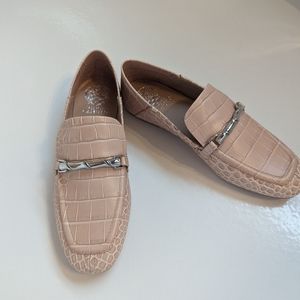 Vince Camuto Perenna Croc Embossed Leather Loafer Blush Pink 8.5, never worn